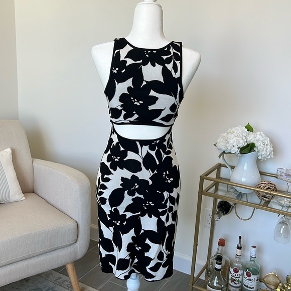 J. Crew Sleeveless Sweater Mini Dress in Floral Jacquard Size Small - Picture 5 of 15